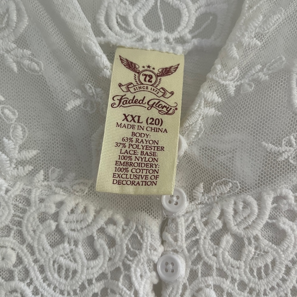 🌼🌼🌼Faded Glory White Lace Mandarin Collar Blouse